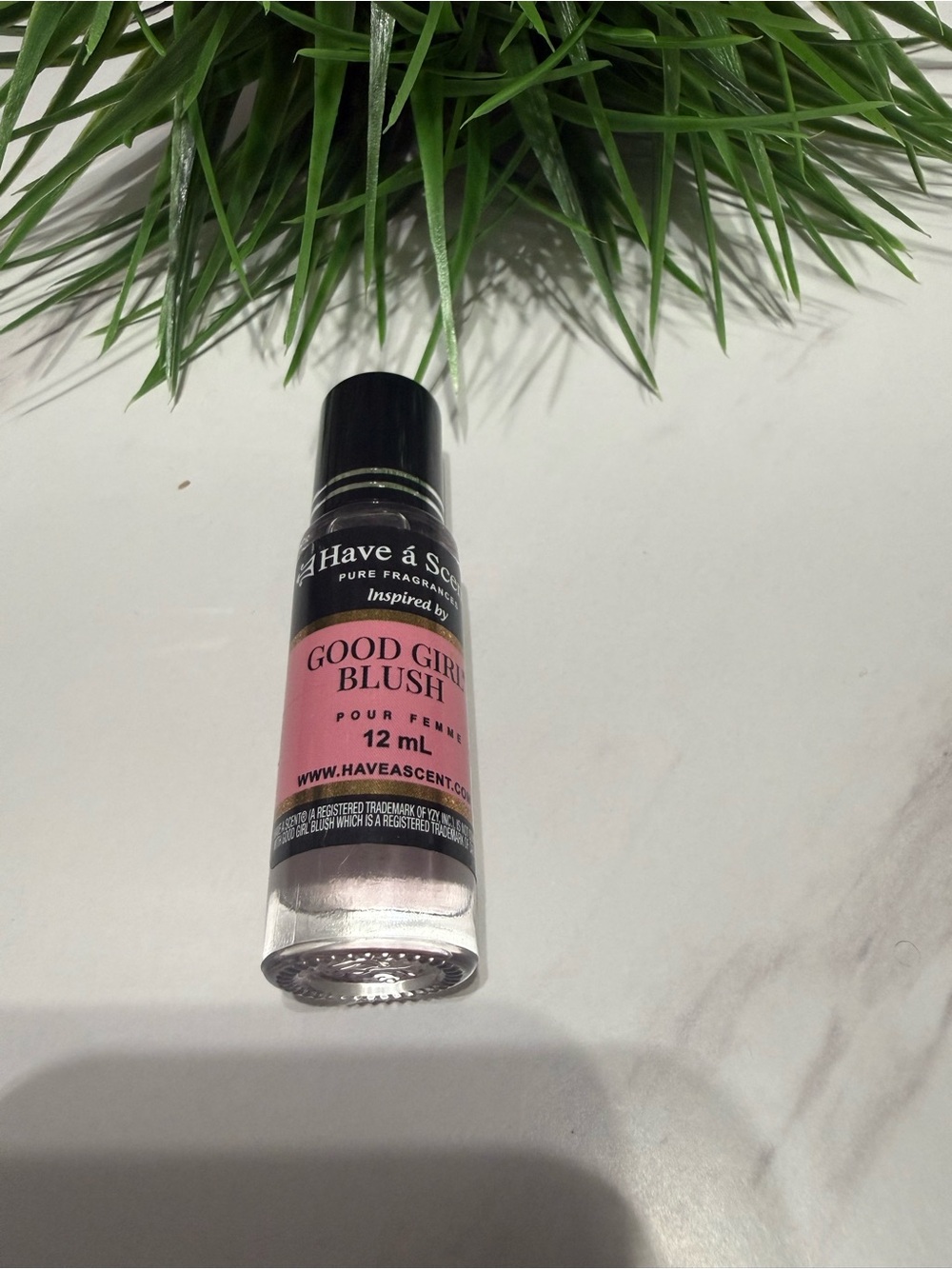 Good Girl Blush Rollerball - Pink